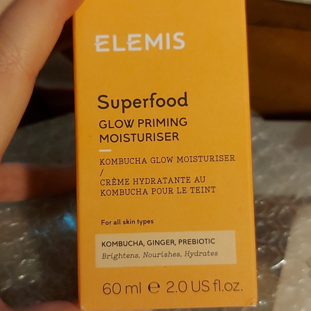 Elemis Superfood glow priming moisturiser